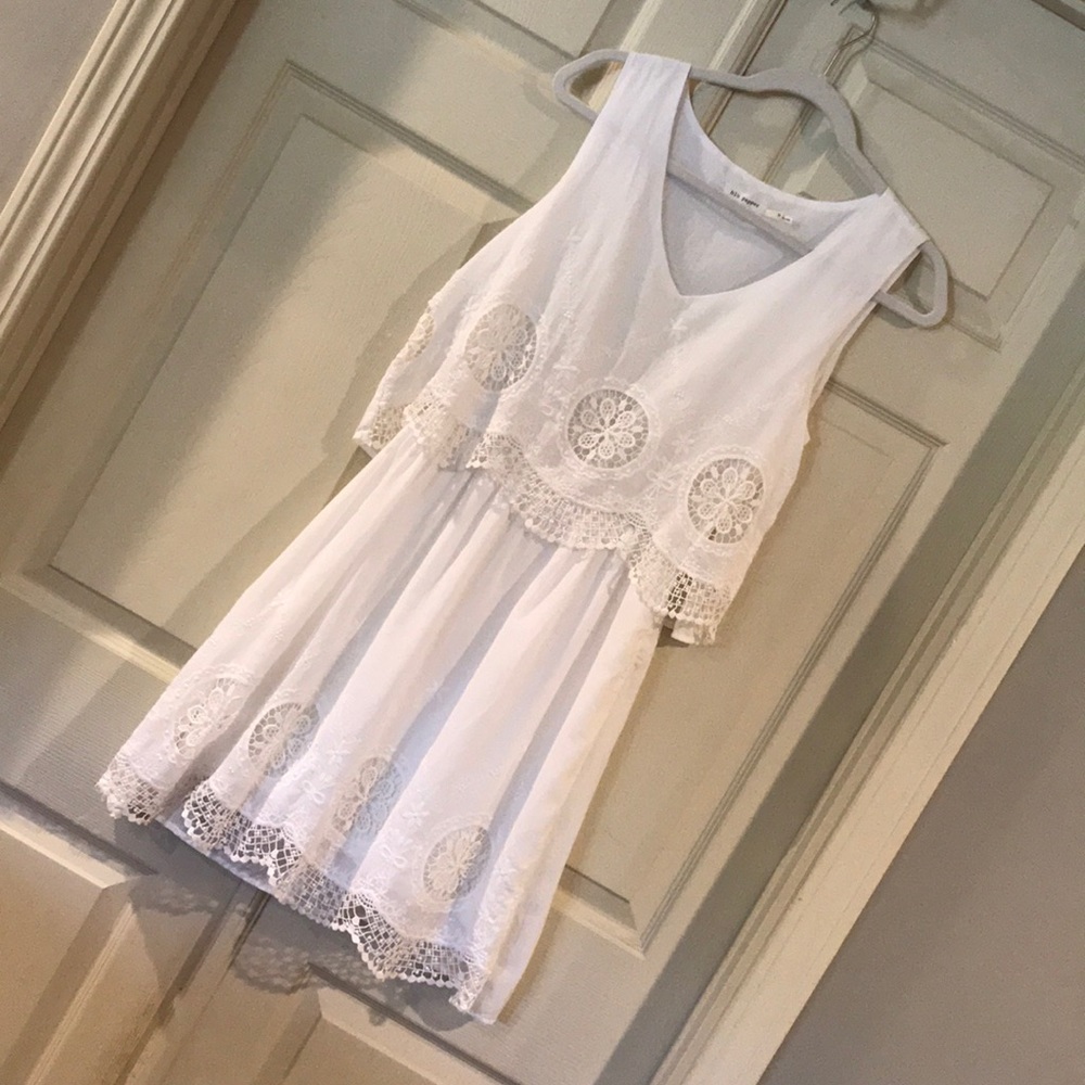 White lace trim dress